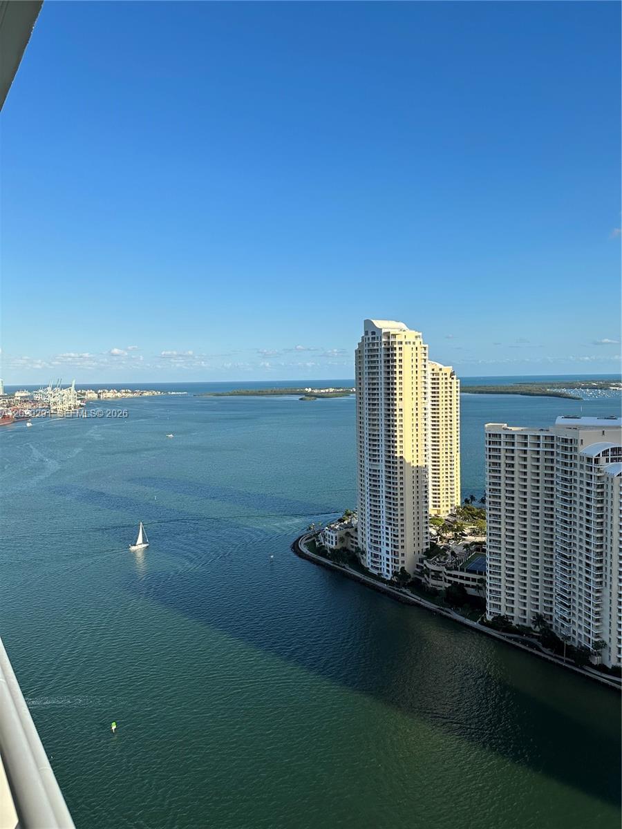 325 S Biscayne Boulevard 4119, Miami, FL 33131, Miami