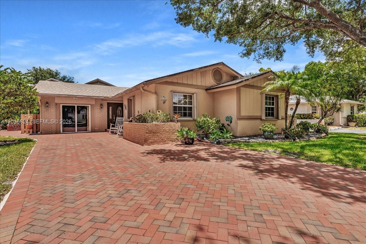 2155 Nova Village Drive, Davie, FL 33317, Davie