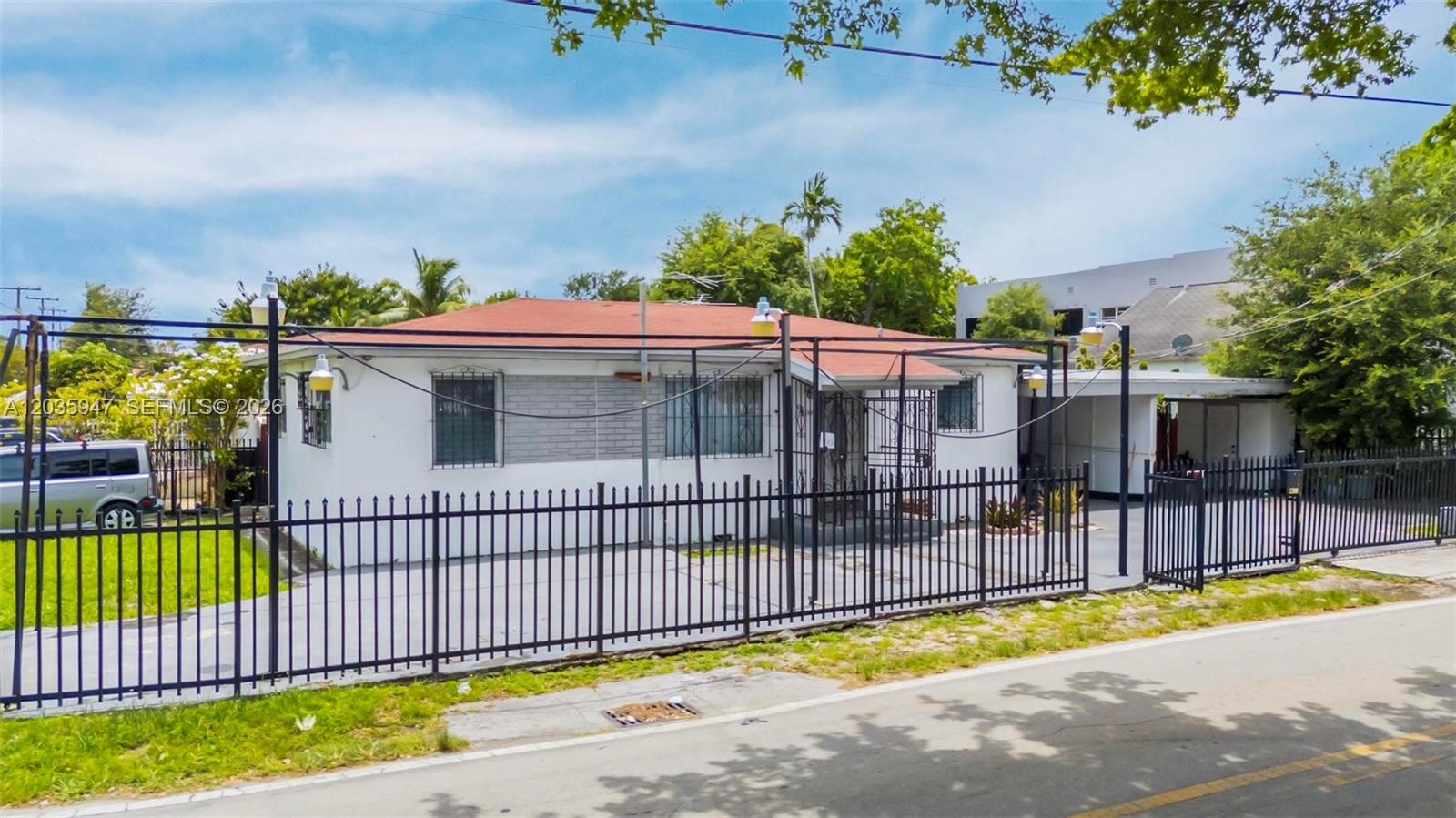 2300 NW 9th Street, Miami, FL 33125, Miami