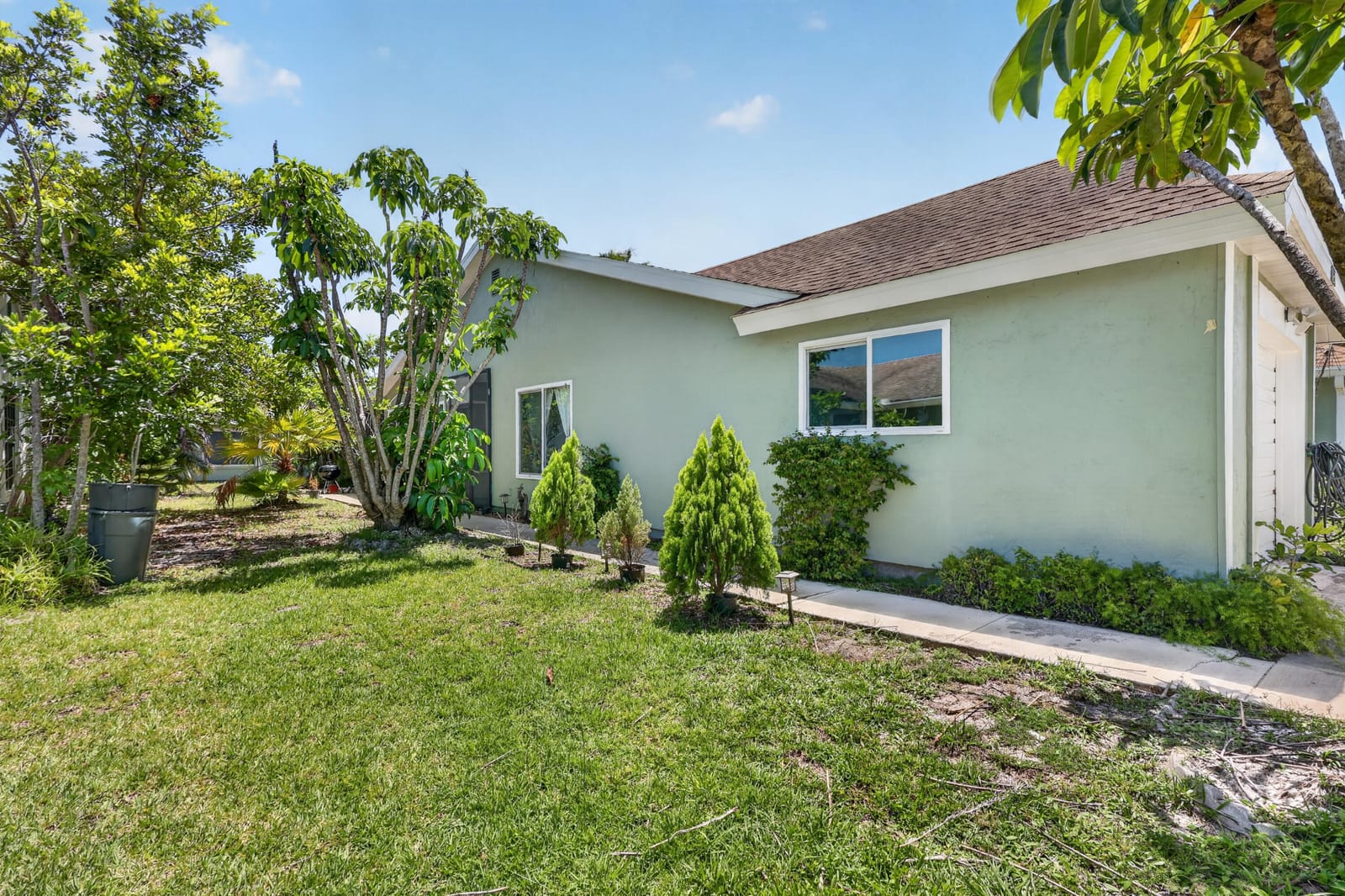 1434 SE Larkwood Circle — photo 3