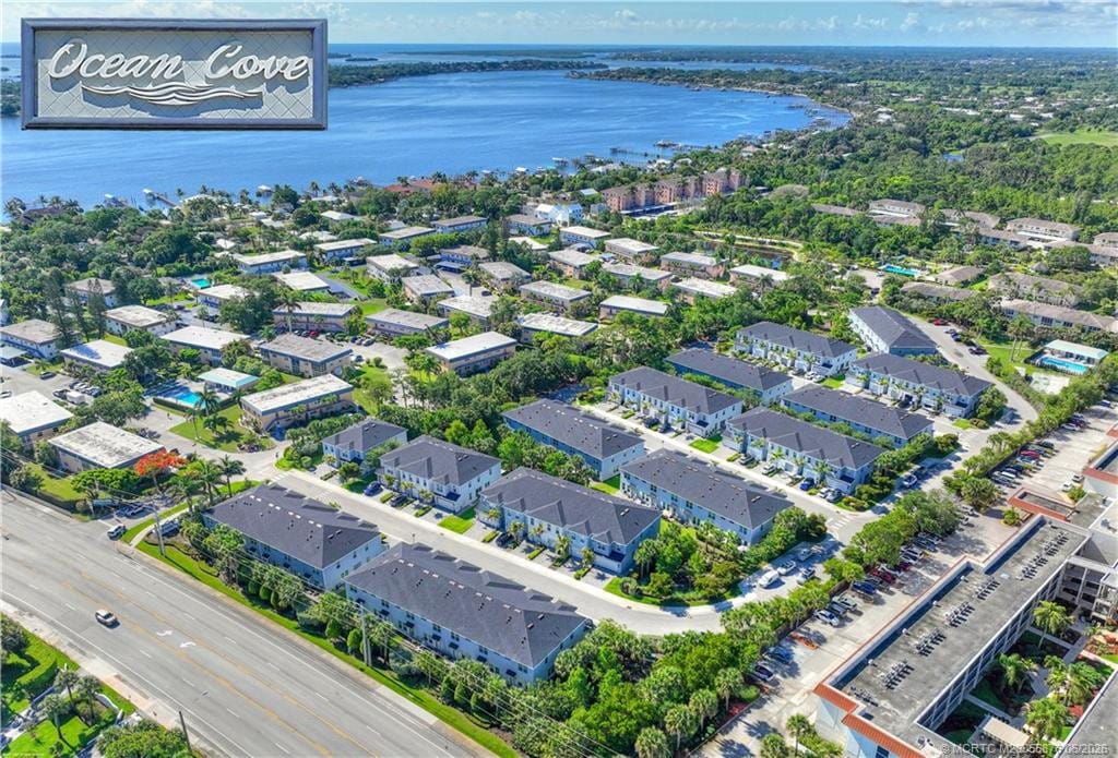 1824 SE Ocean Cove Way — photo 2