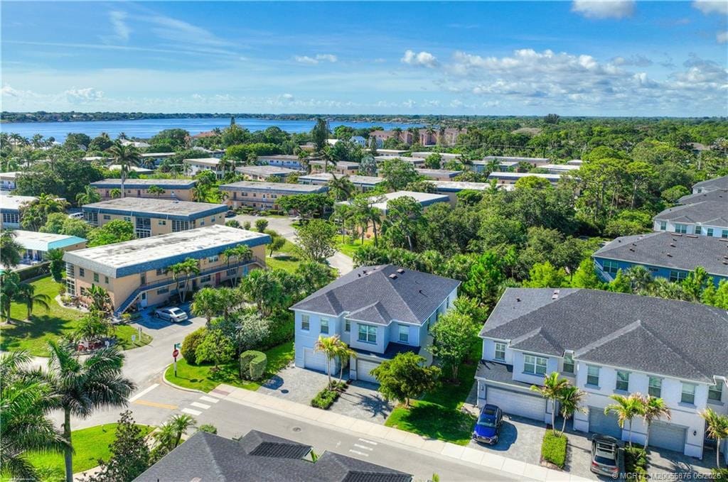 1824 SE Ocean Cove Way — photo 3