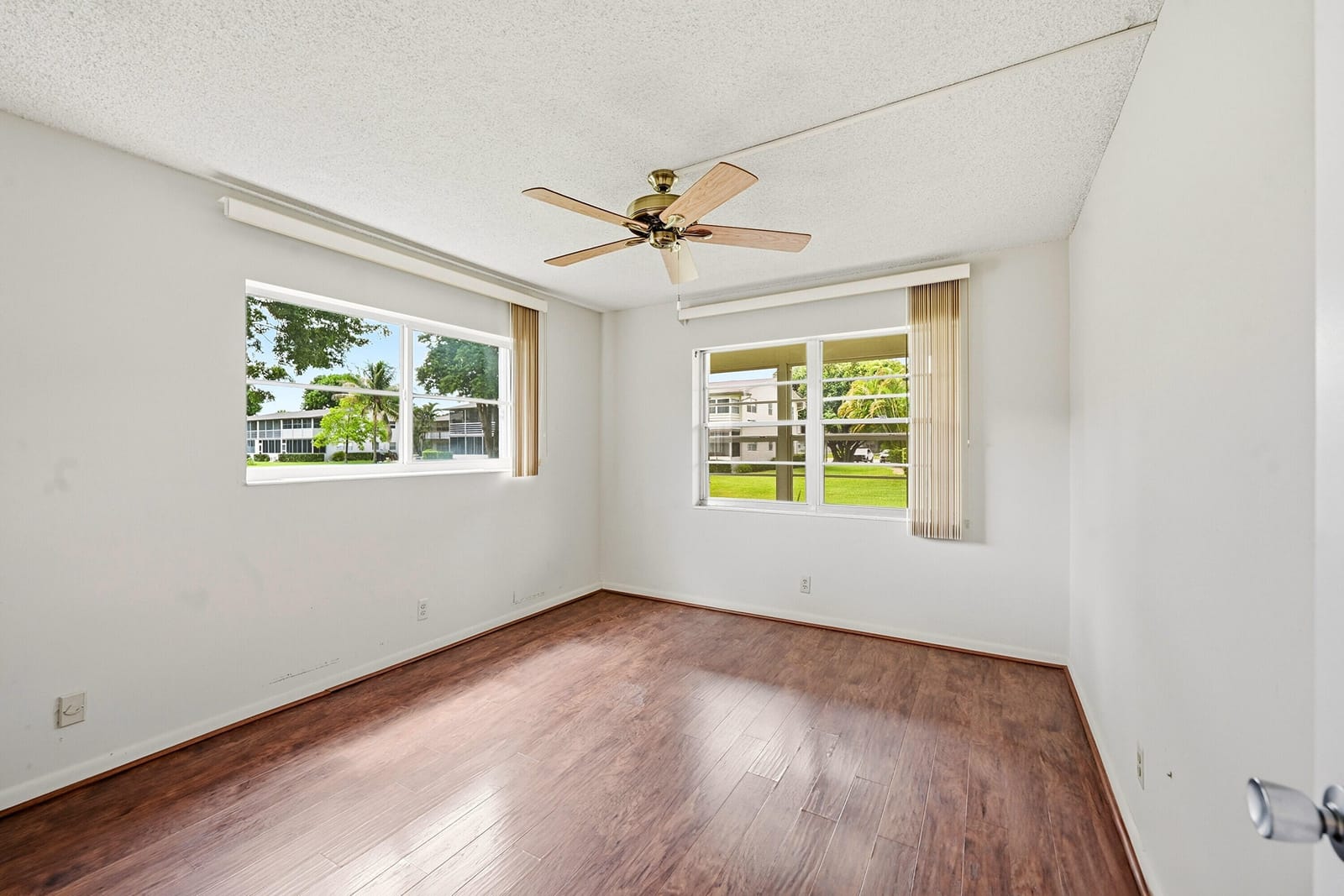 132 Cambridge F, West Palm Beach, FL 33417 photo 13