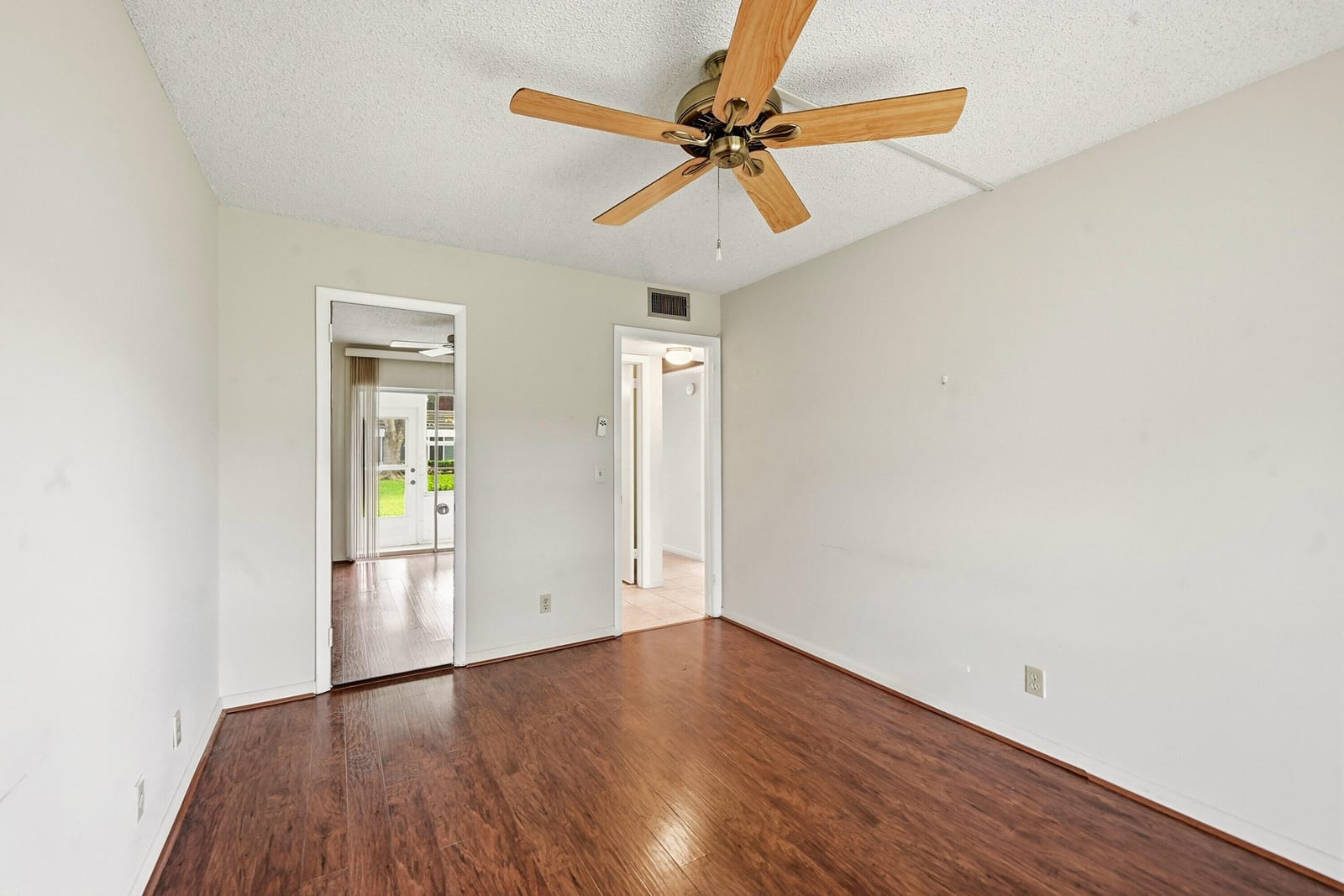 132 Cambridge F, West Palm Beach, FL 33417 photo 16