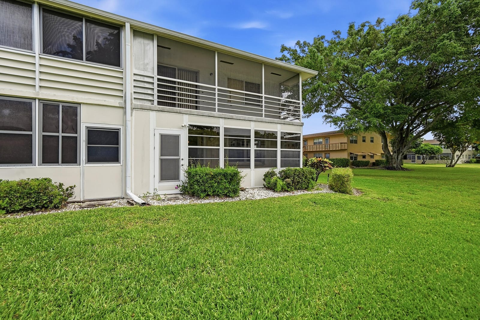 132 Cambridge F, West Palm Beach, FL 33417 photo 21
