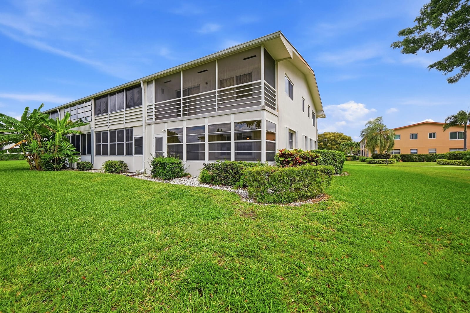 132 Cambridge F, West Palm Beach, FL 33417 photo 22