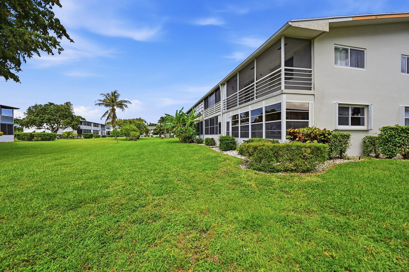 132 Cambridge F, West Palm Beach, FL 33417 photo 23