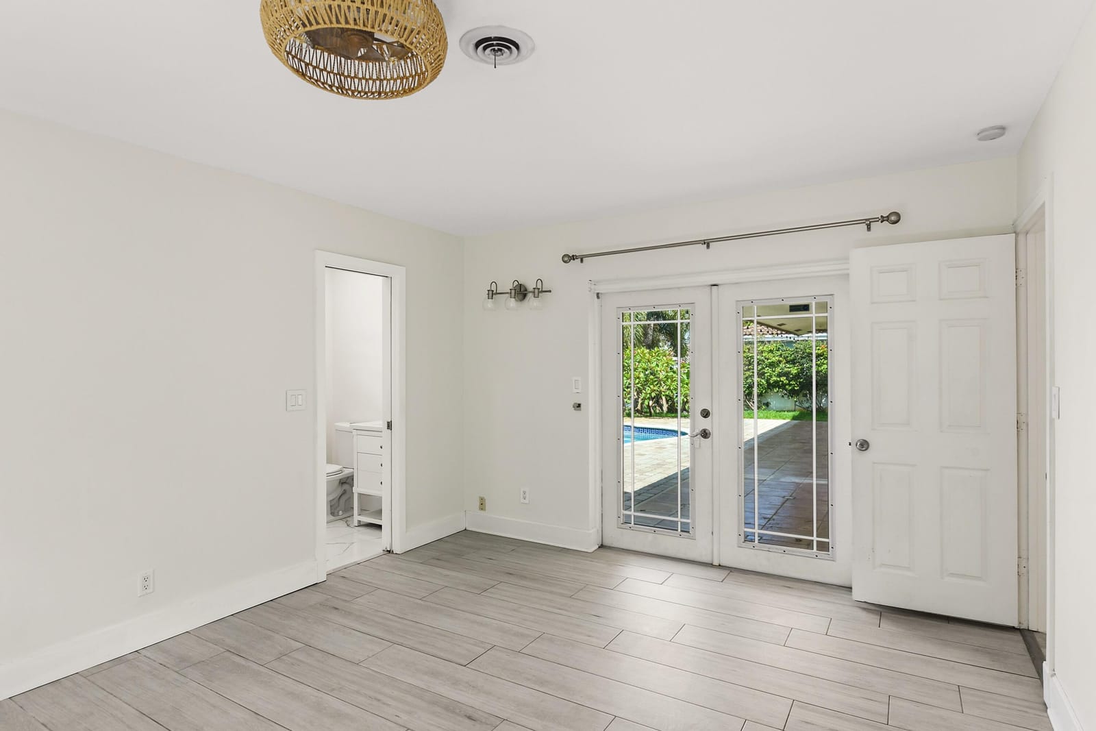 1460 NE 55th Street, Fort Lauderdale, FL 33334 photo 17