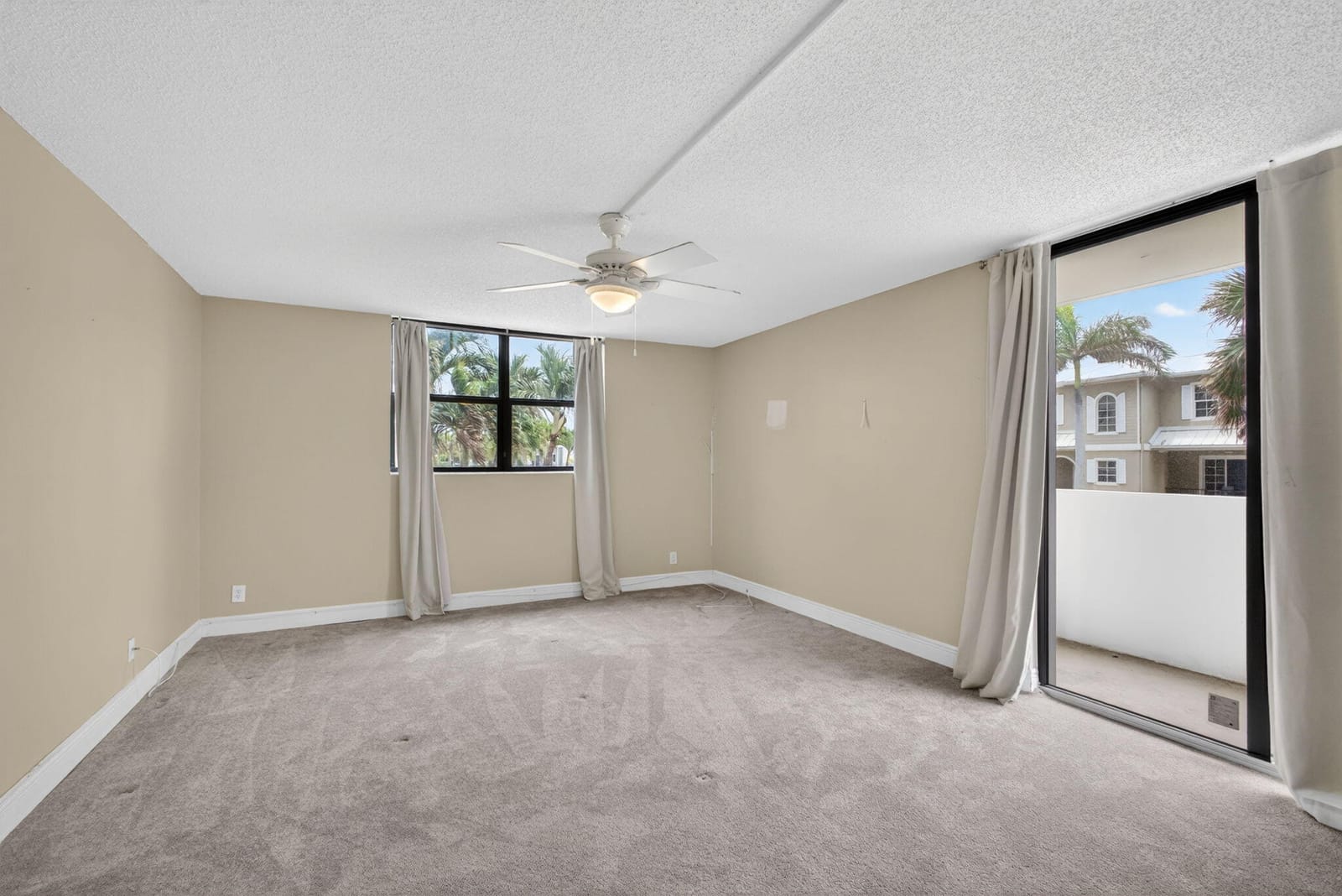 145 S Ocean Avenue 219, Palm Beach Shores, FL 33404 photo 13