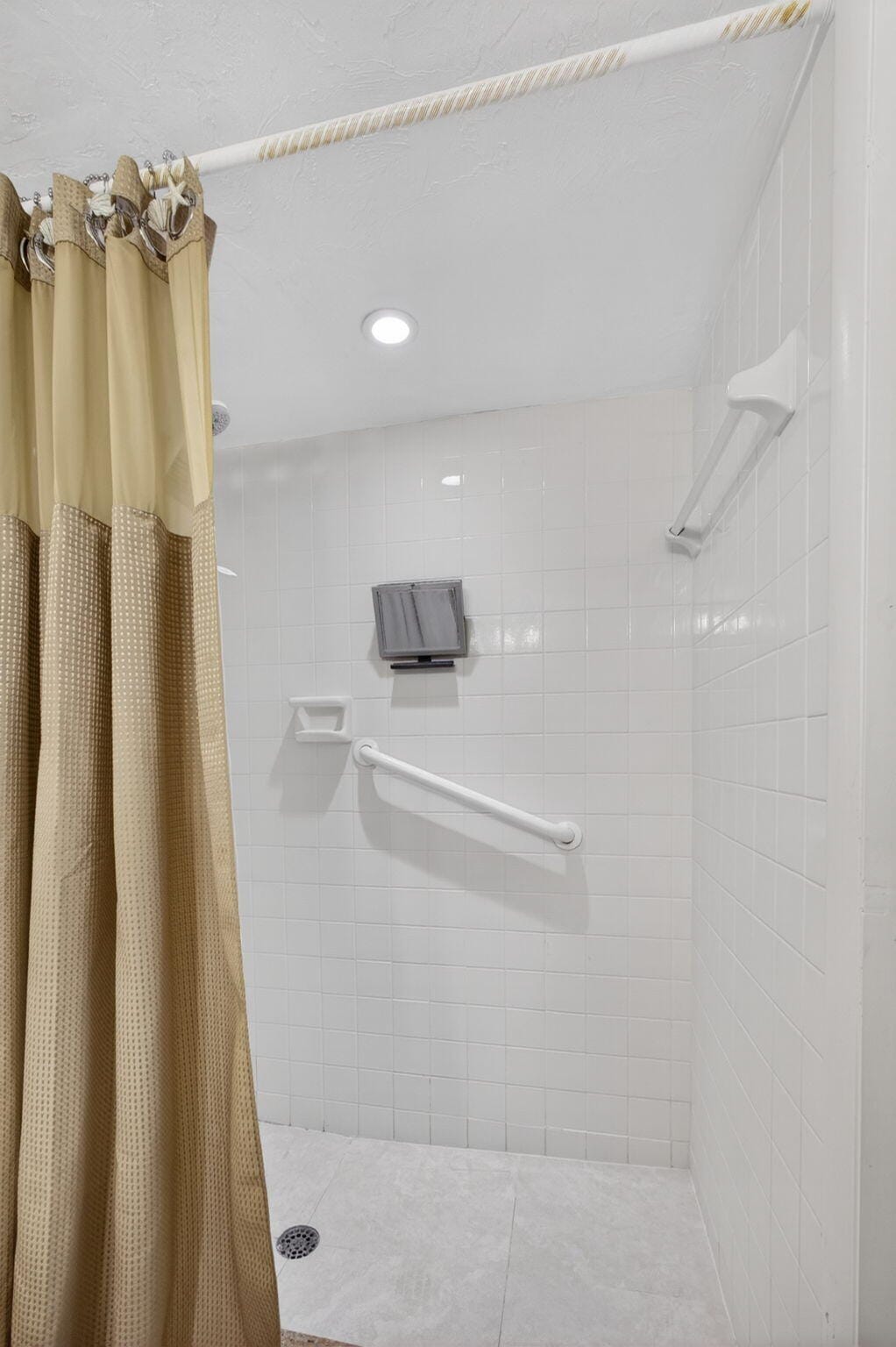 145 S Ocean Avenue 219, Palm Beach Shores, FL 33404 photo 17