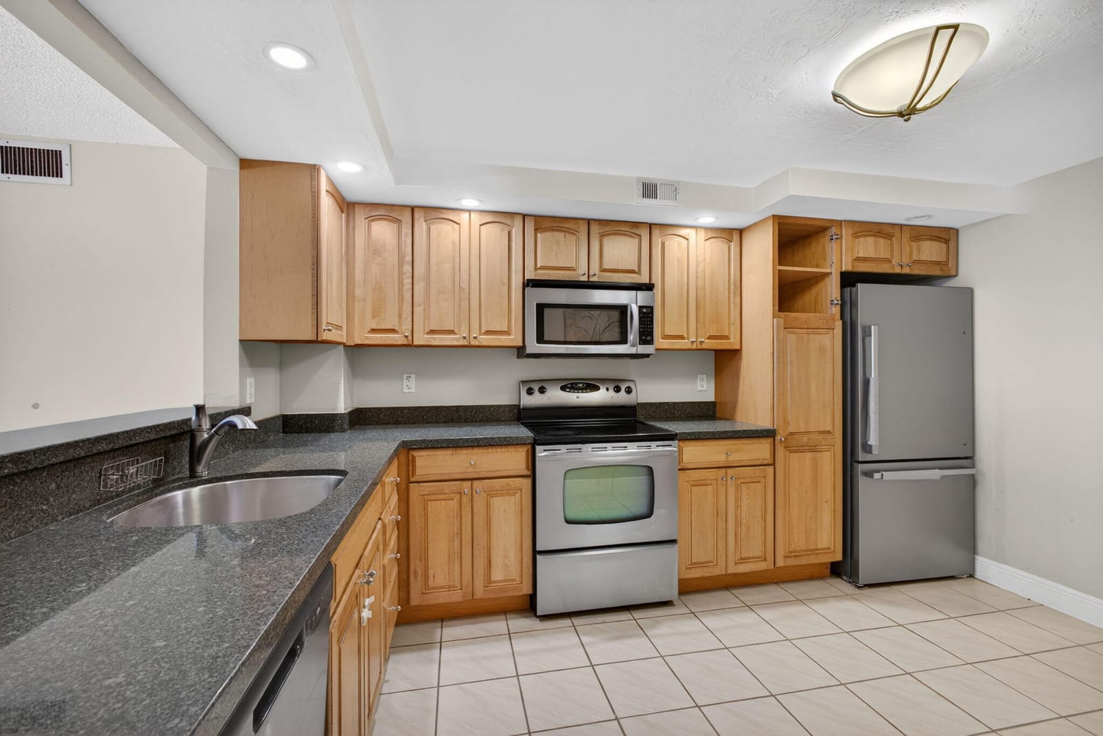 145 S Ocean Avenue 219, Palm Beach Shores, FL 33404 photo 10