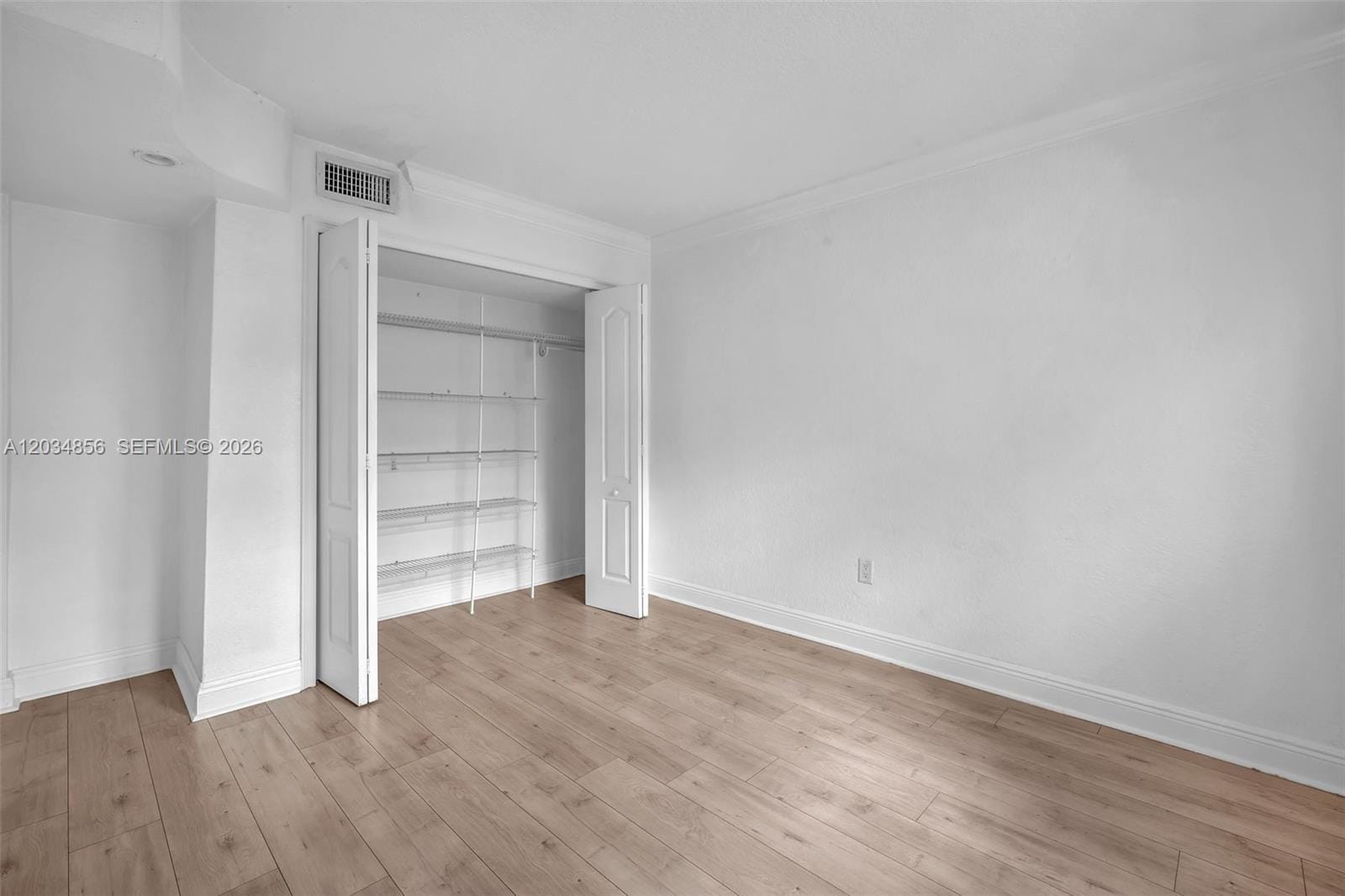 3245 Virginia Street 24 — photo 8