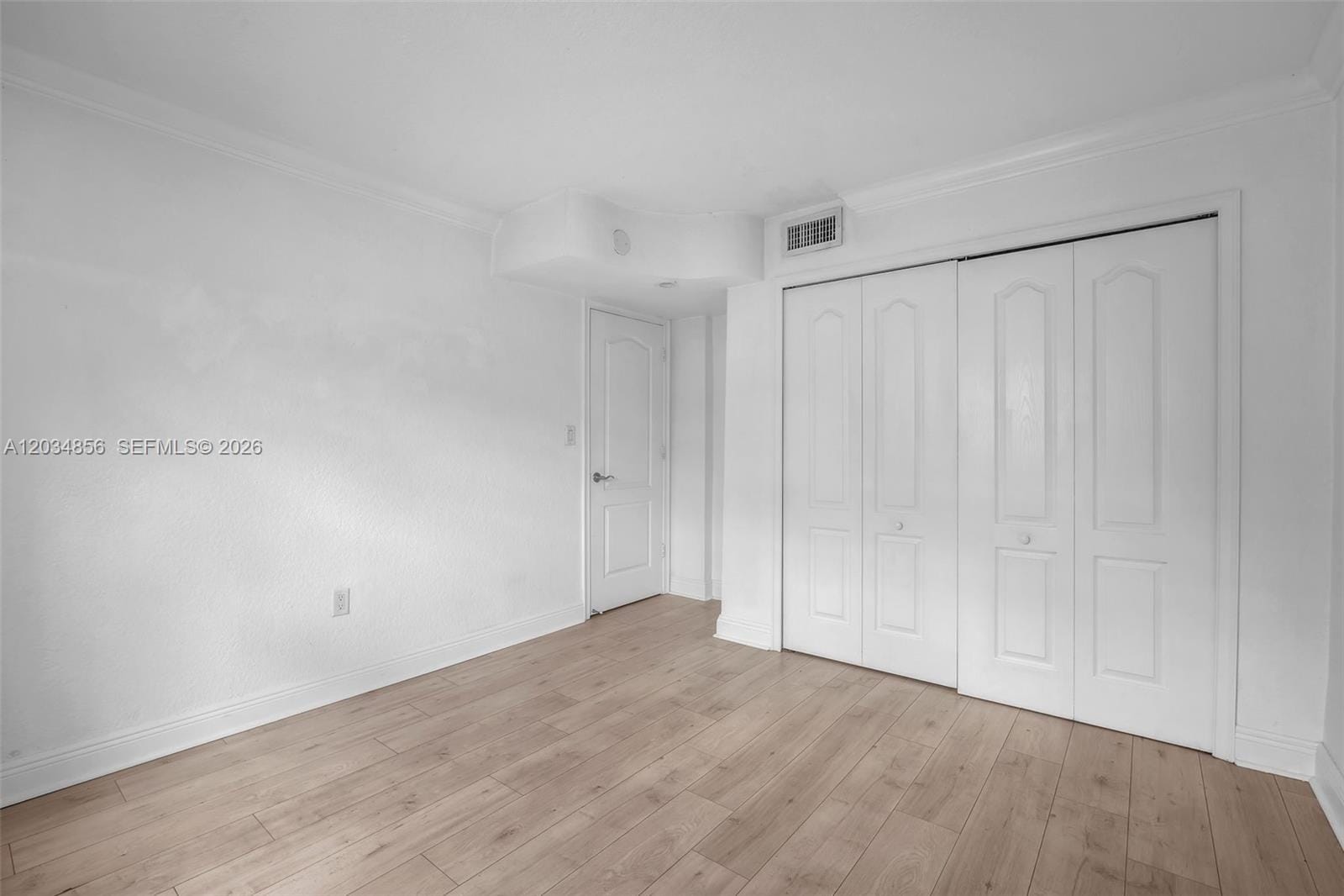 3245 Virginia Street 24 — photo 10