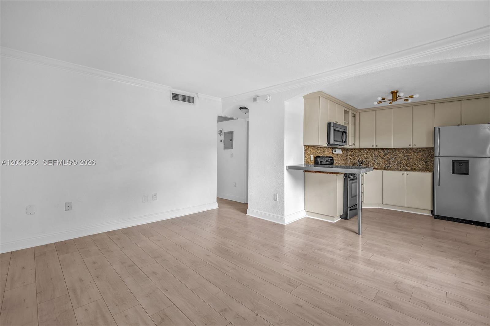 3245 Virginia Street 24, Miami, FL 33133, Miami