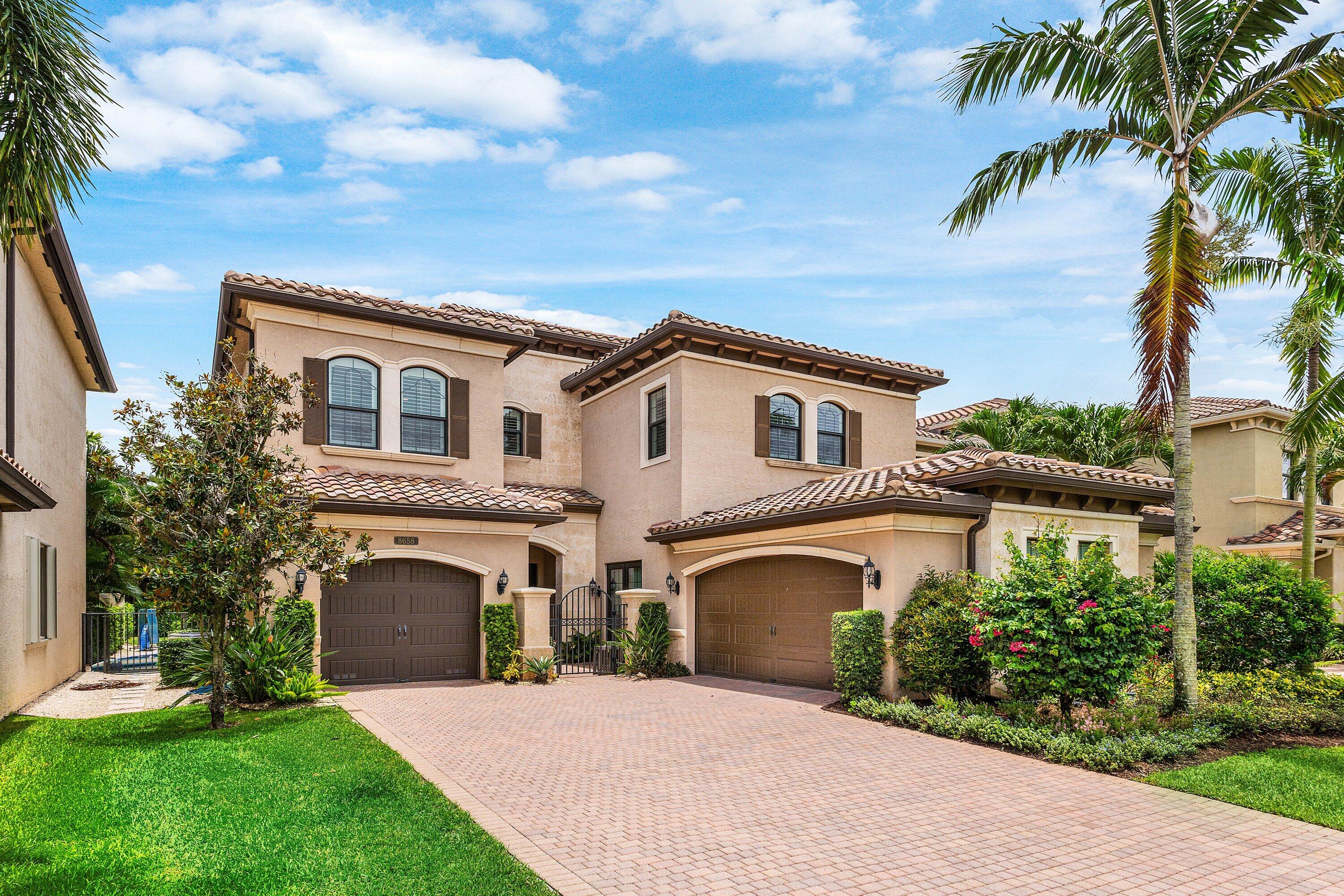 8658 Lewis River Road, Delray Beach, FL 33446