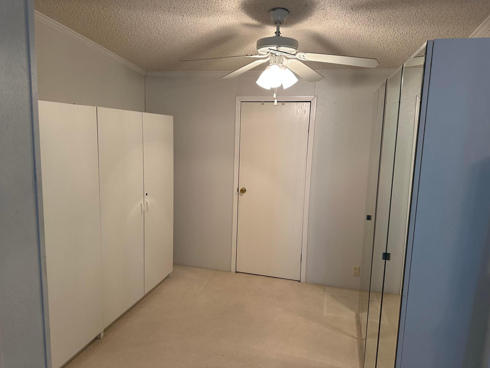 555 Tropical Isles Circle — photo 11