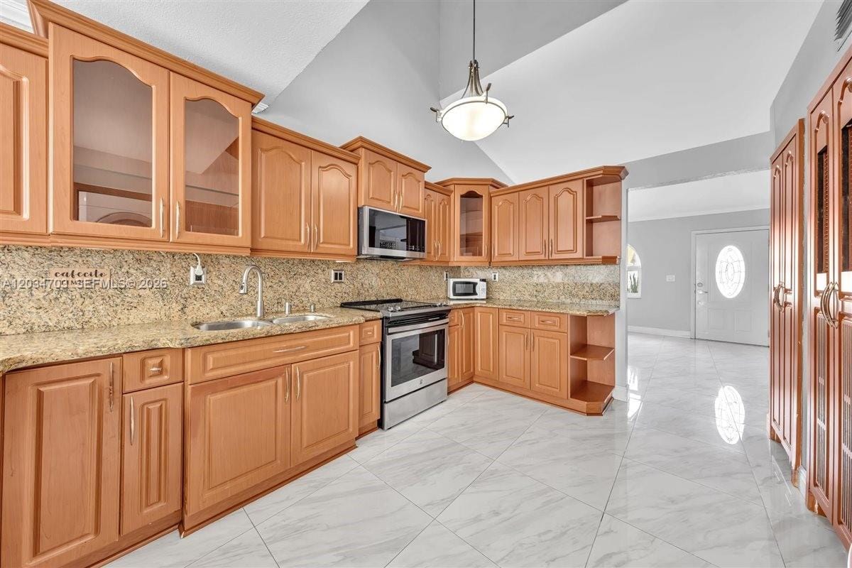 5445 W 27th Lane, Hialeah, FL 33016 photo 24