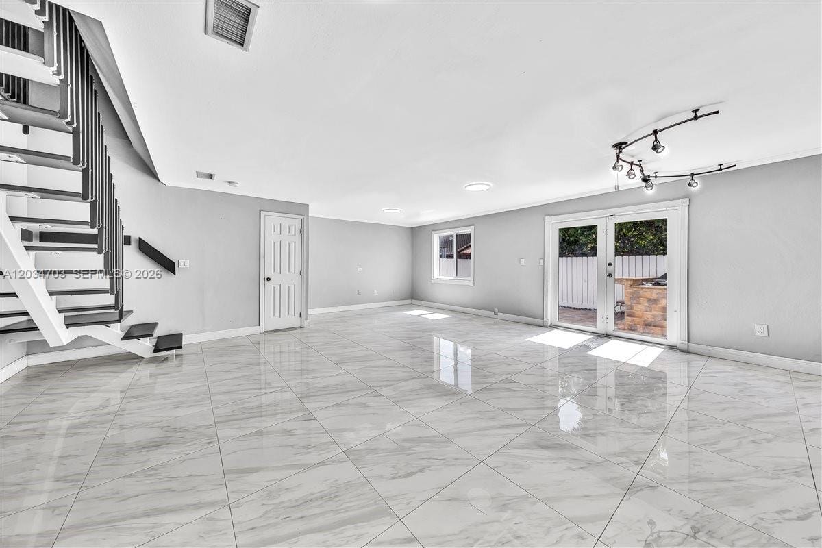 5445 W 27th Lane, Hialeah, FL 33016 photo 29
