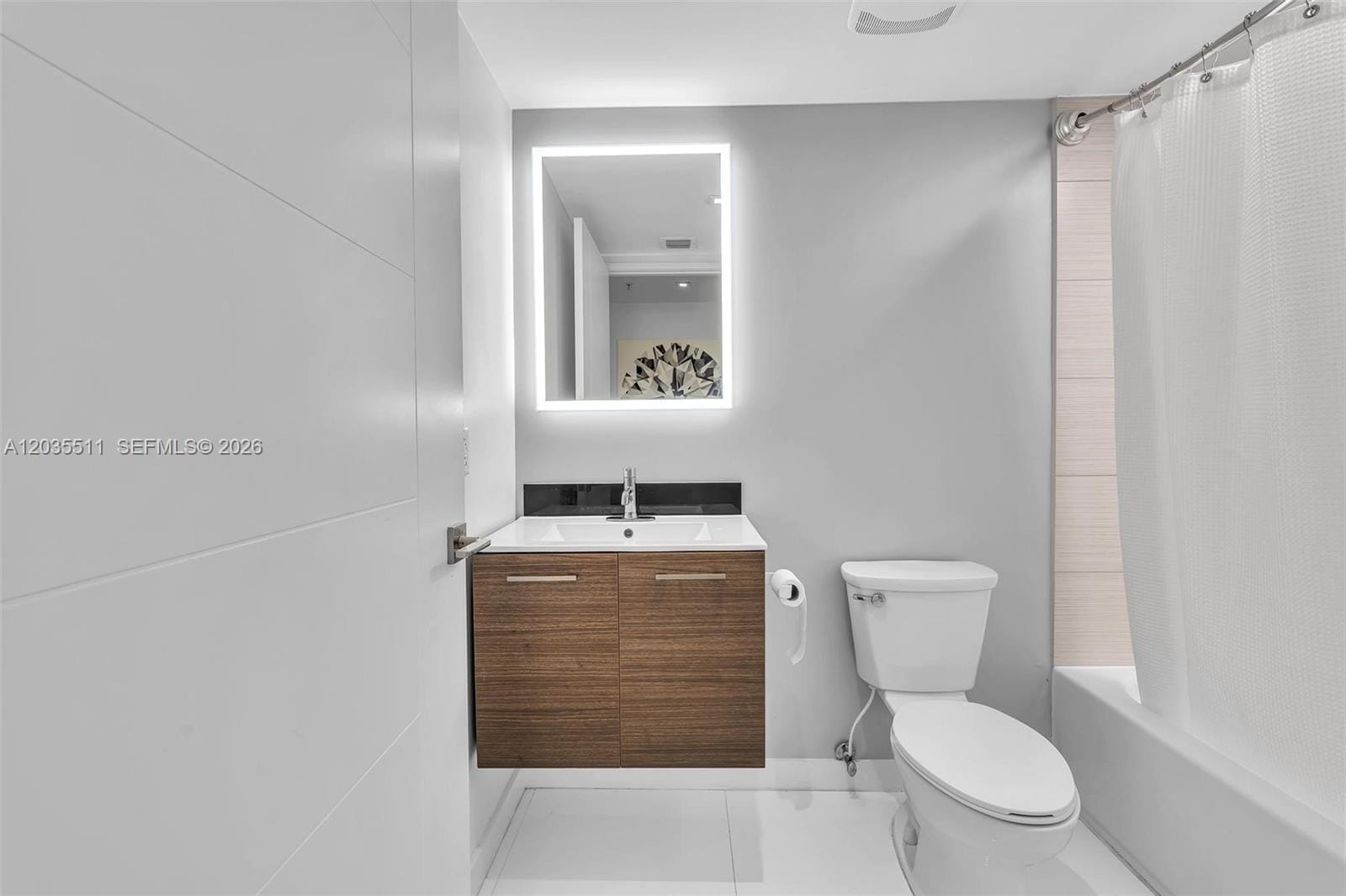 9901 E Bay Harbor Drive 802 — photo 10
