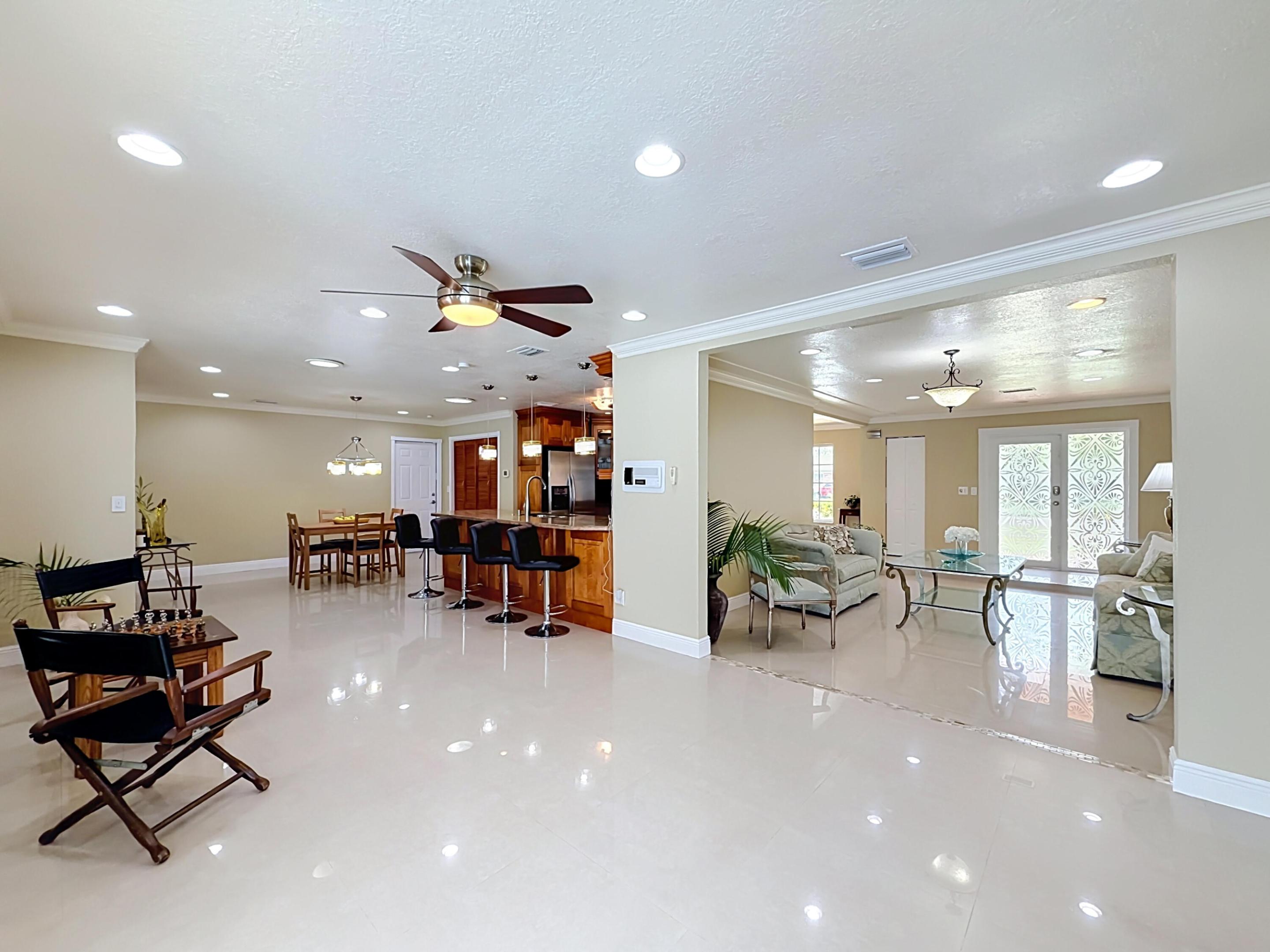 851 E Plantation Circle, Plantation, FL 33324 photo 22