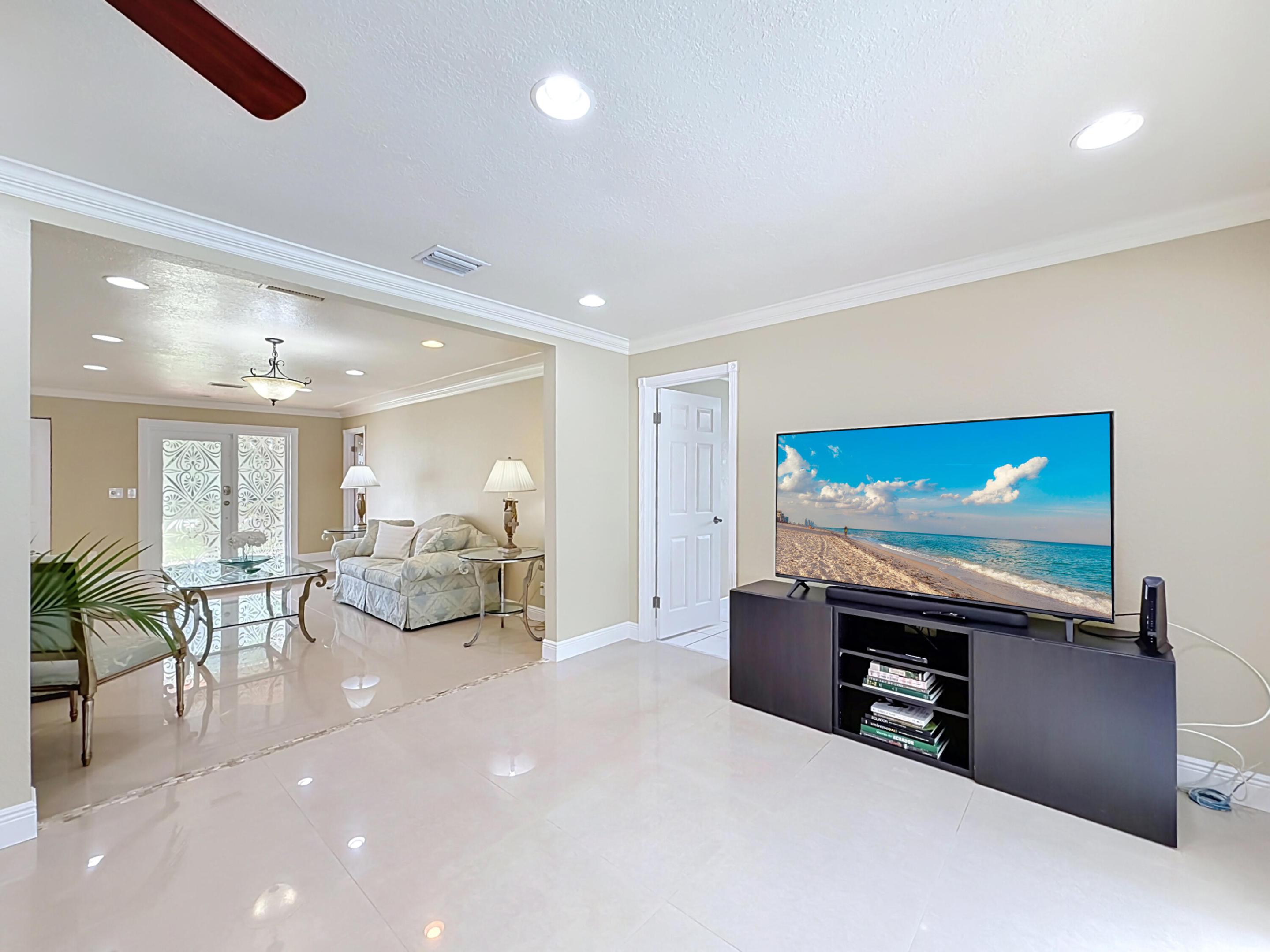 851 E Plantation Circle, Plantation, FL 33324 photo 24