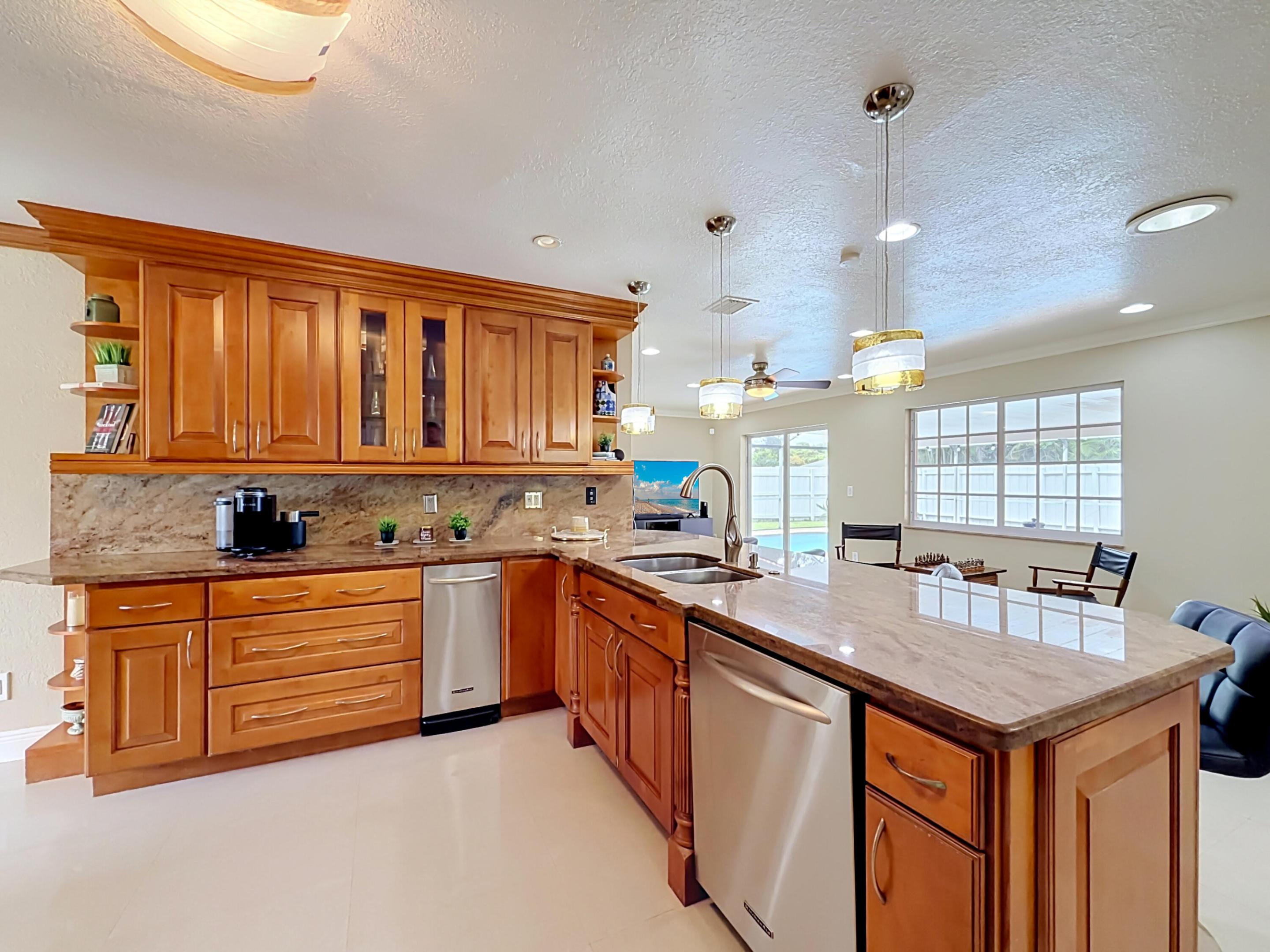 851 E Plantation Circle — photo 4