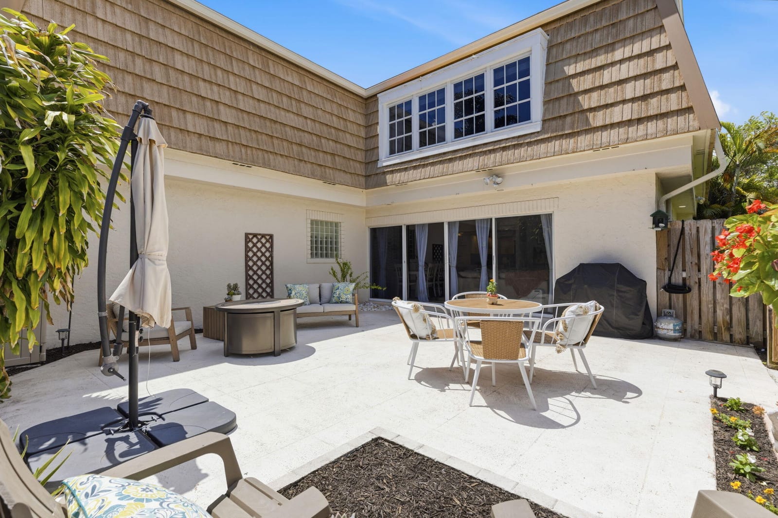 11588 Winchester Drive — photo 4