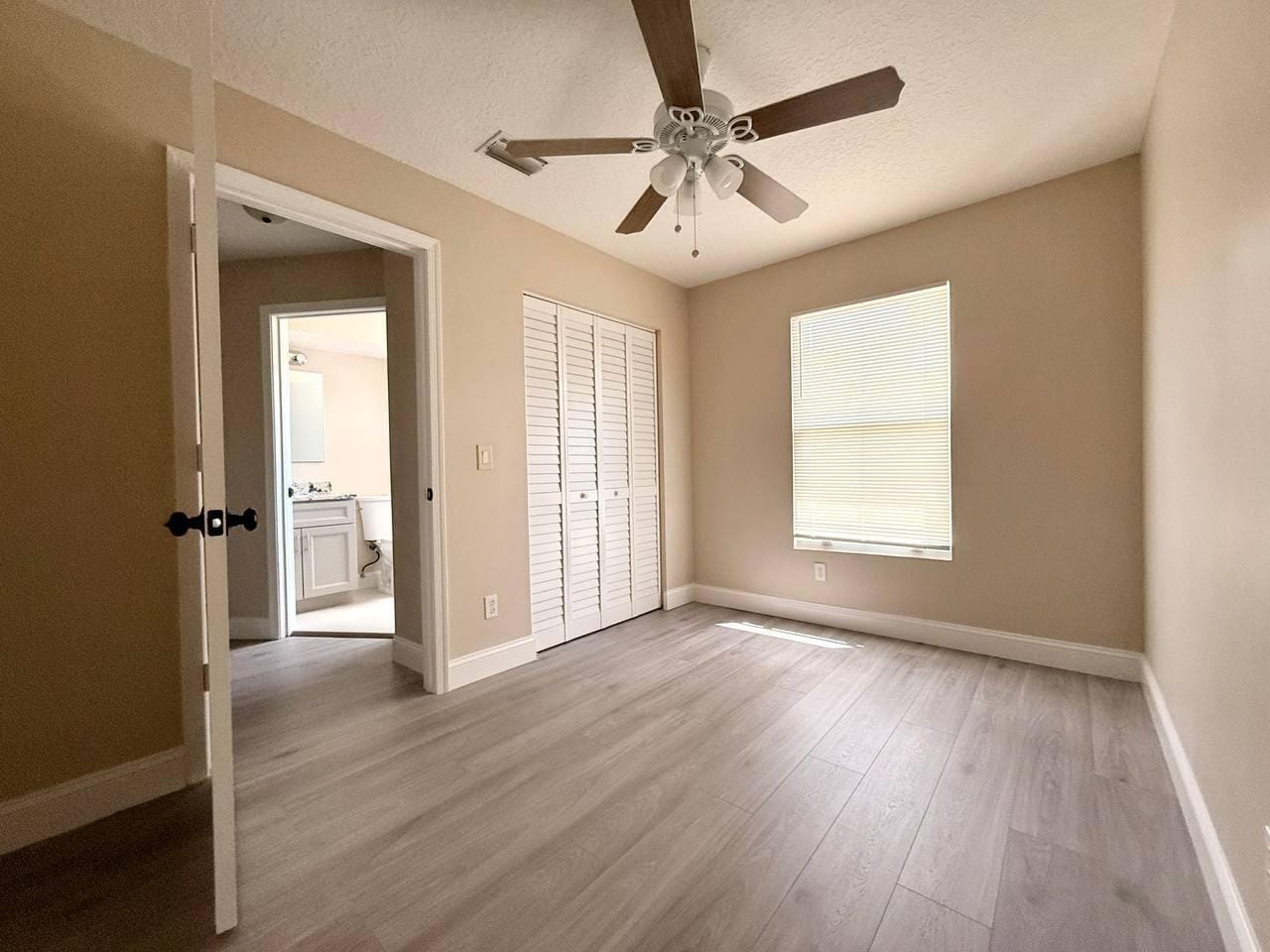 1031 Goldenrod Road — photo 5