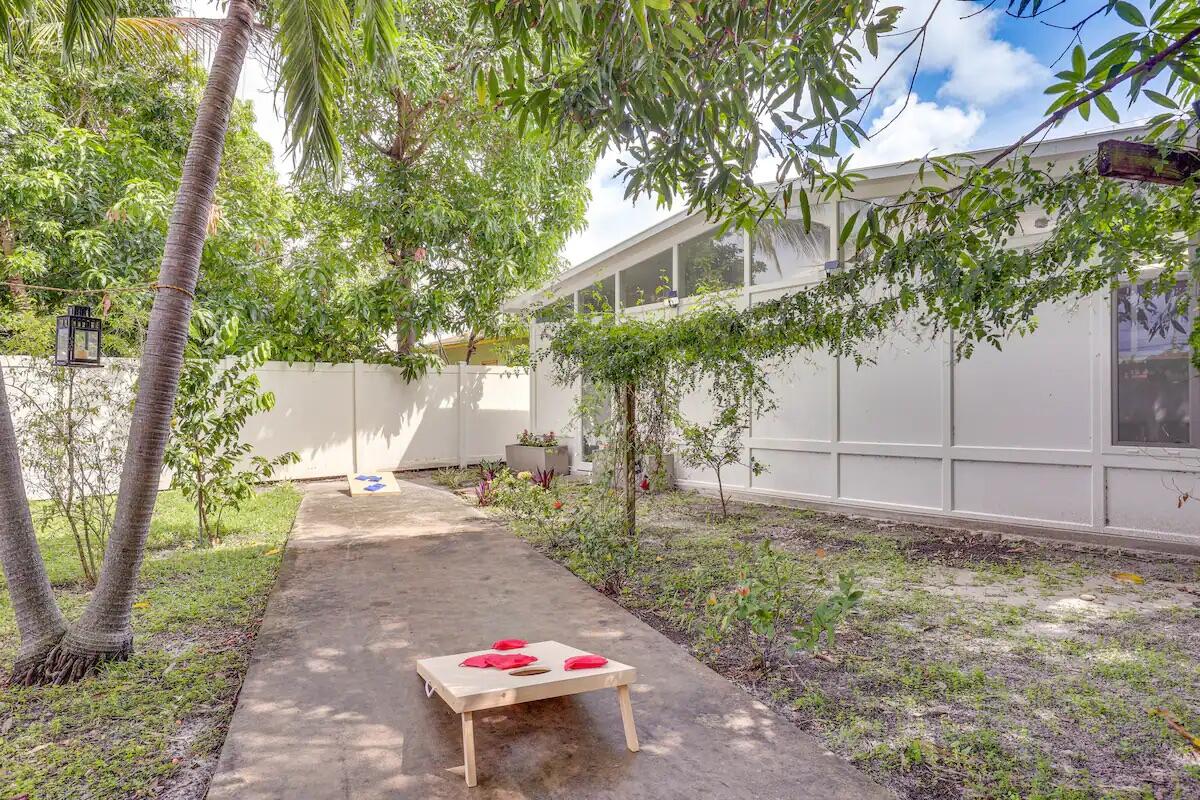 124 SW 2nd Avenue, Hallandale Beach, FL 33009, Hallandale Beach