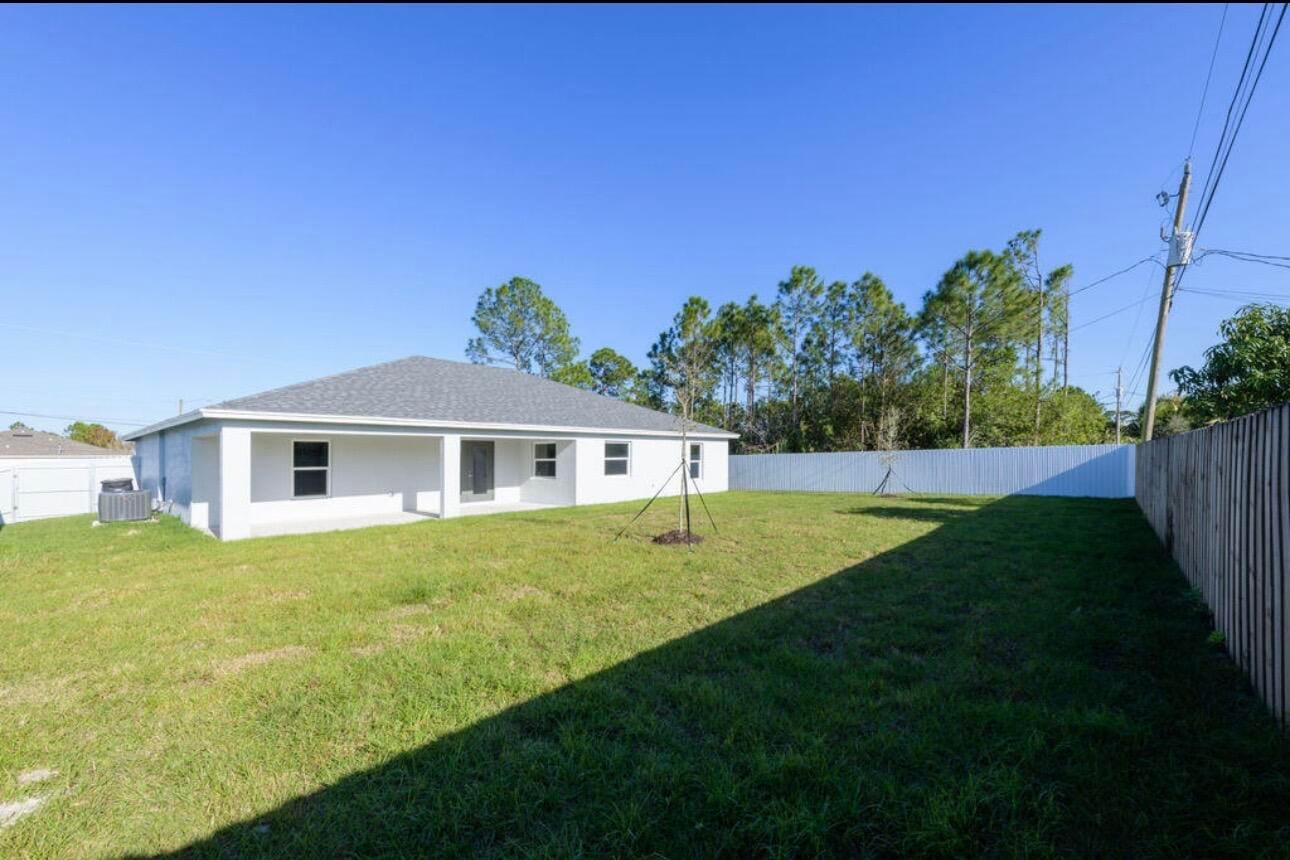 2372 SW Import Drive 2372 — photo 11