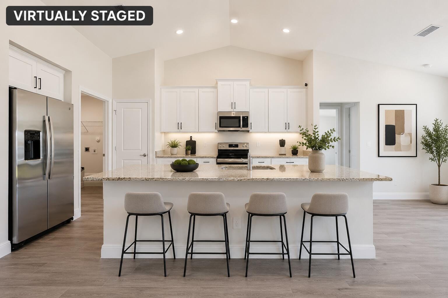 2372 SW Import Drive 2372 — photo 3