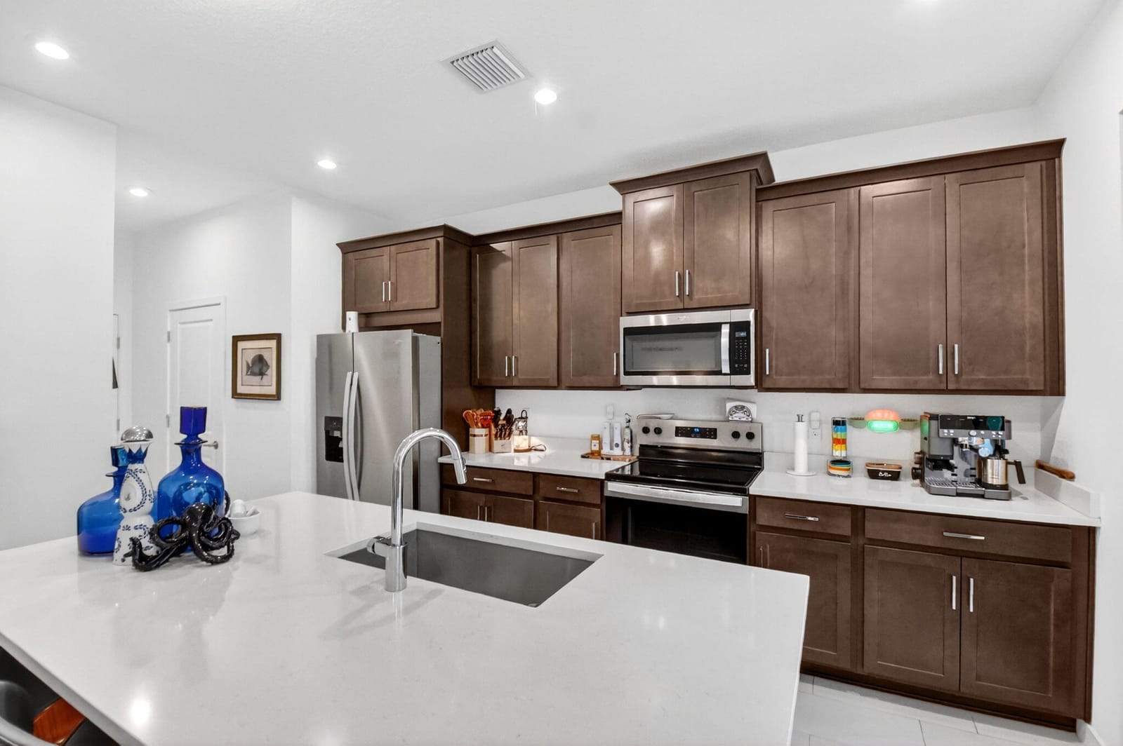 7351 Lenora Lane — photo 5