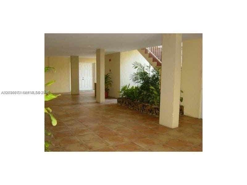7900 Tatum Waterway Drive 502, Miami Beach, FL 33141 photo 4