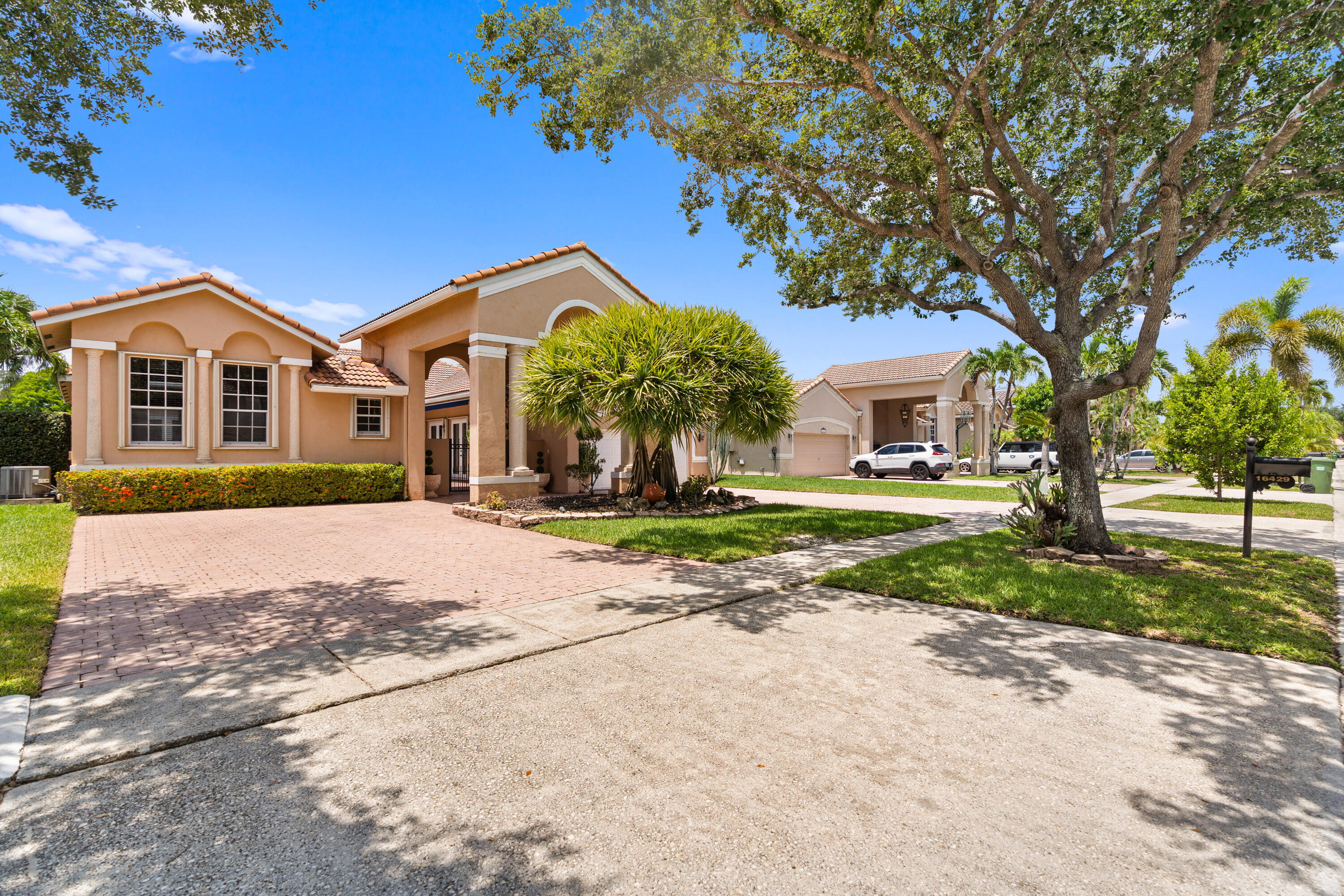 16429 NW 16th Street, Pembroke Pines, FL 33028, Pembroke Pines