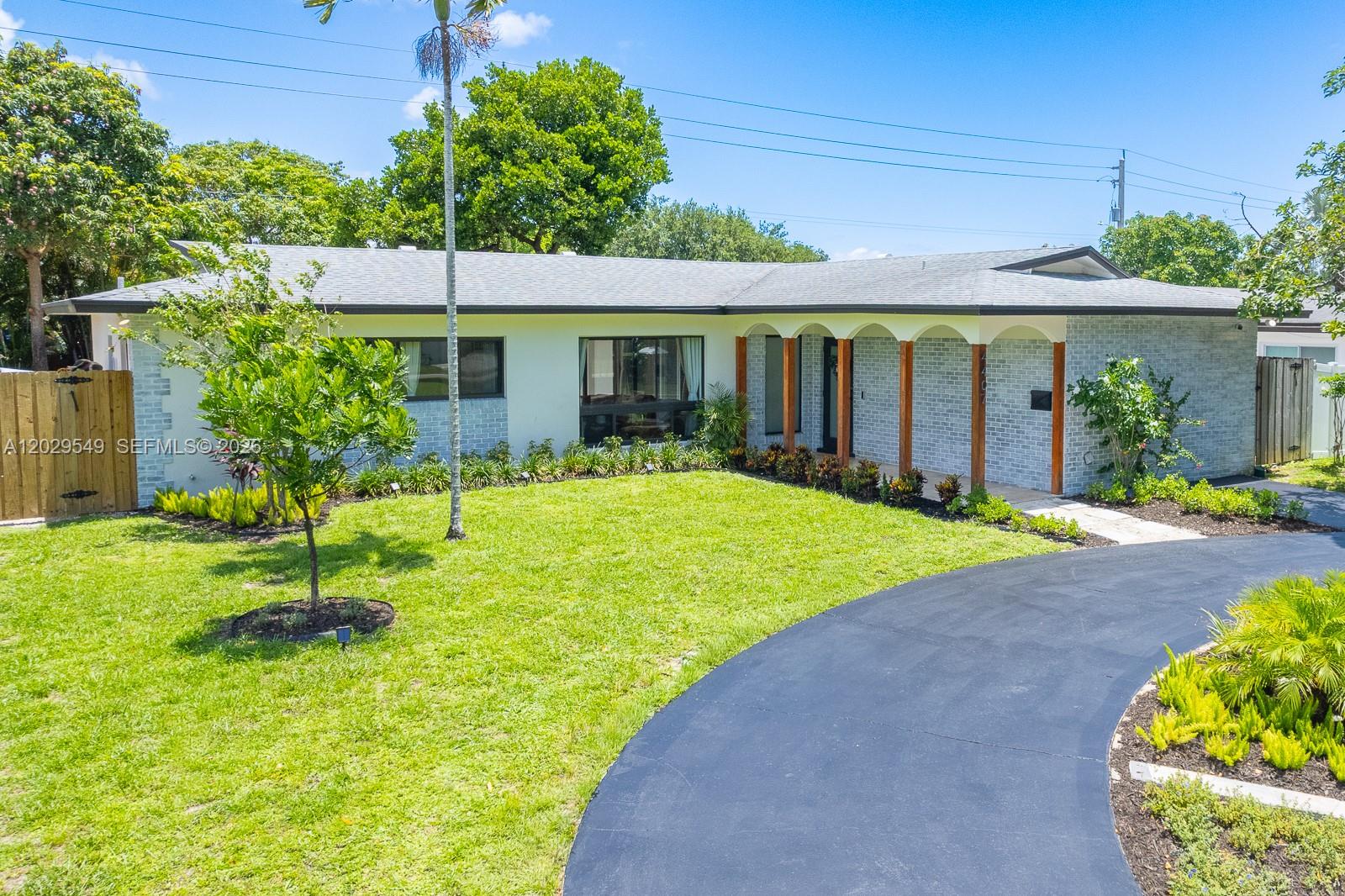4407 W Park Road, Hollywood, FL 33021, Hollywood