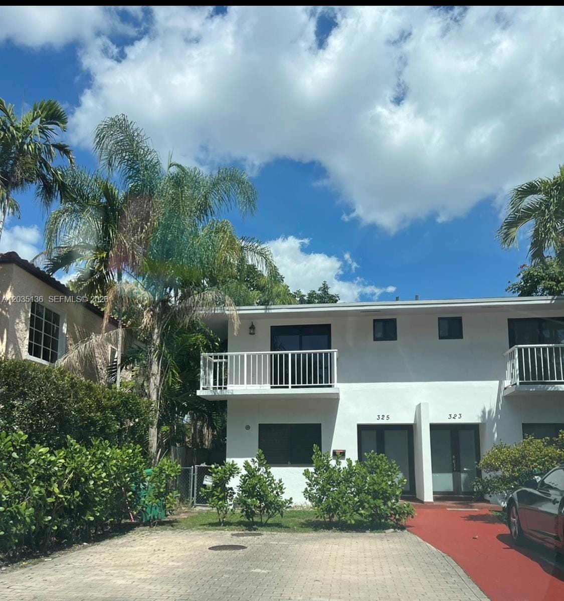 325 Menores Avenue, Coral Gables, FL 33134 photo 2