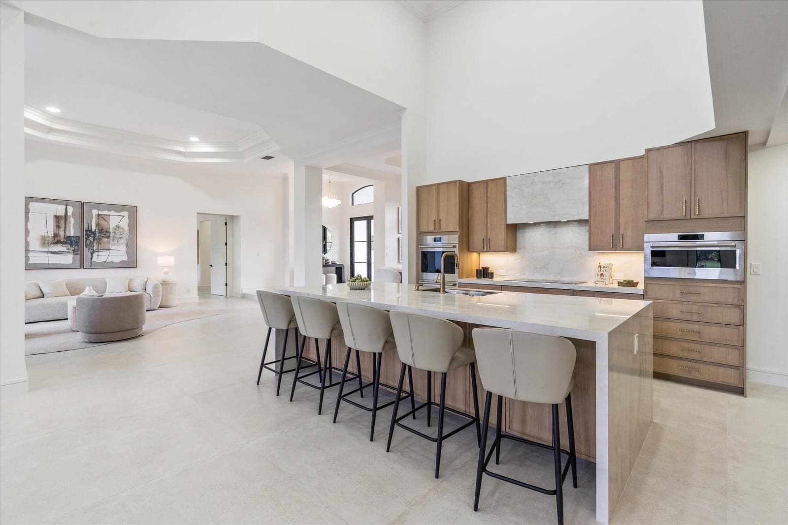 15463 Tall Oak Avenue — photo 9