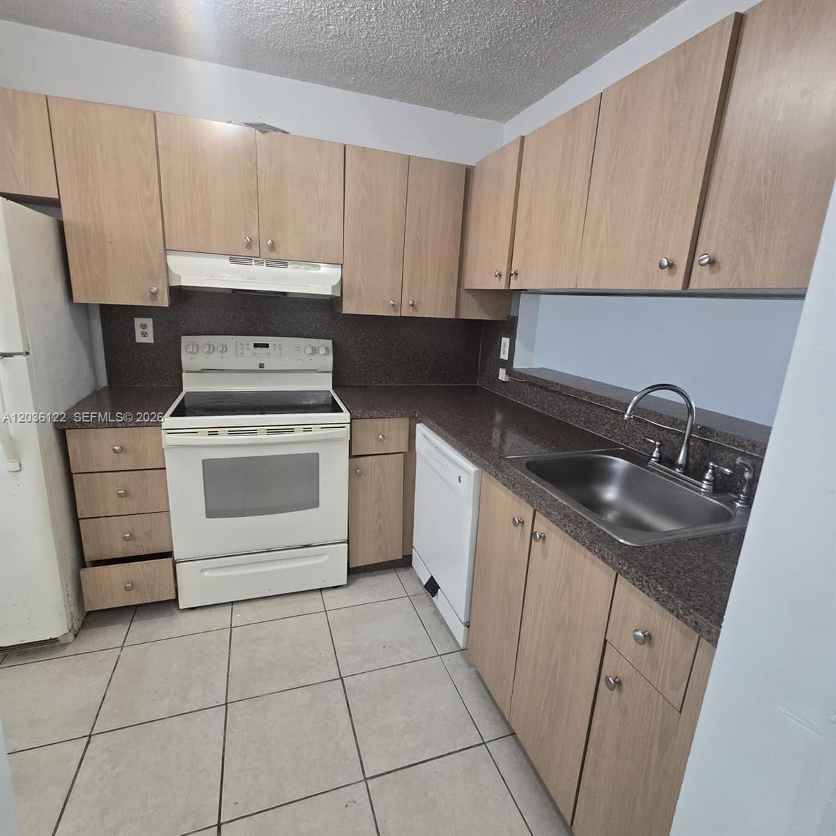 3470 Foxcroft Road 307, Miramar, FL 33025 photo 5