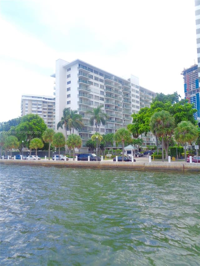 1408 Brickell Bay Drive 613, Miami, FL 33131