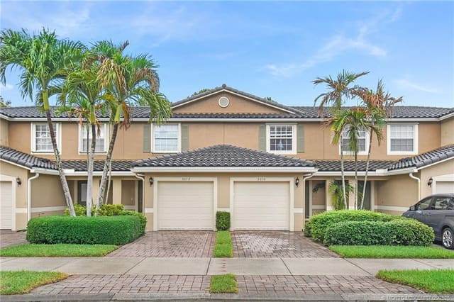 3010 SE Lexington Lakes Drive, Stuart, FL 34994
