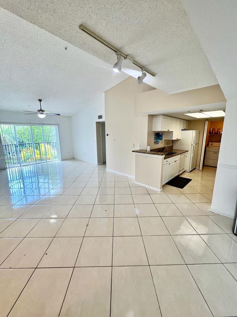 400 Crestwood Ct N 407 407, Royal Palm Beach, FL 33411, Royal Palm Beach