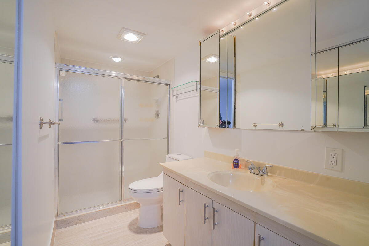 4401 Martinique Court D2, Coconut Creek, FL 33066 photo 13