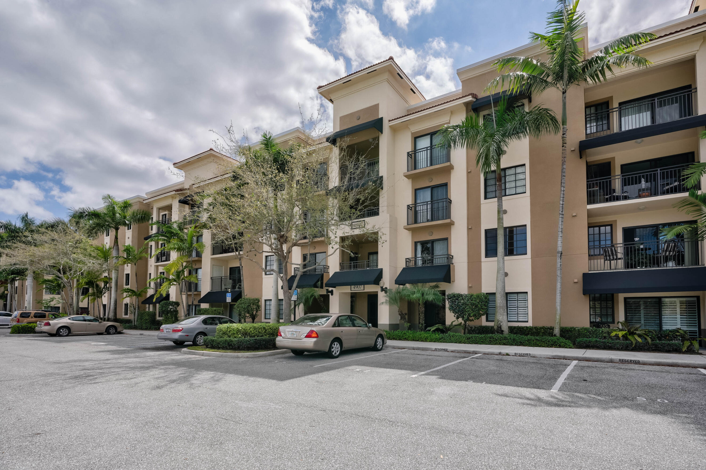 4907 Midtown Lane 1214, Palm Beach Gardens, FL 33418