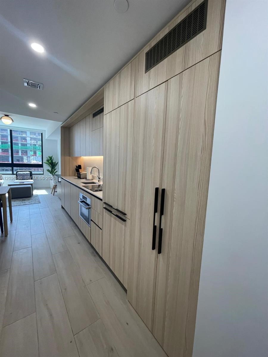 225 N Miami Avenue 805, Miami, FL 33128, Miami