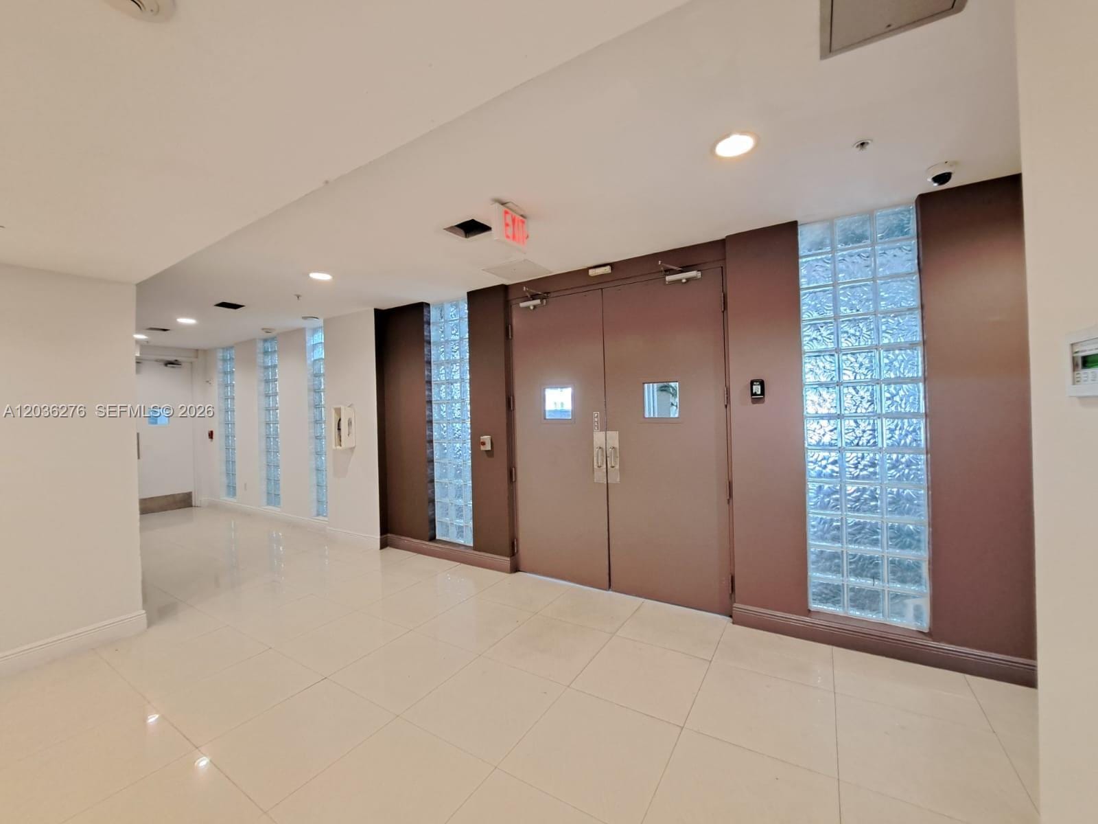 120 SW 8th Avenue 703, Miami, FL 33130 photo 19