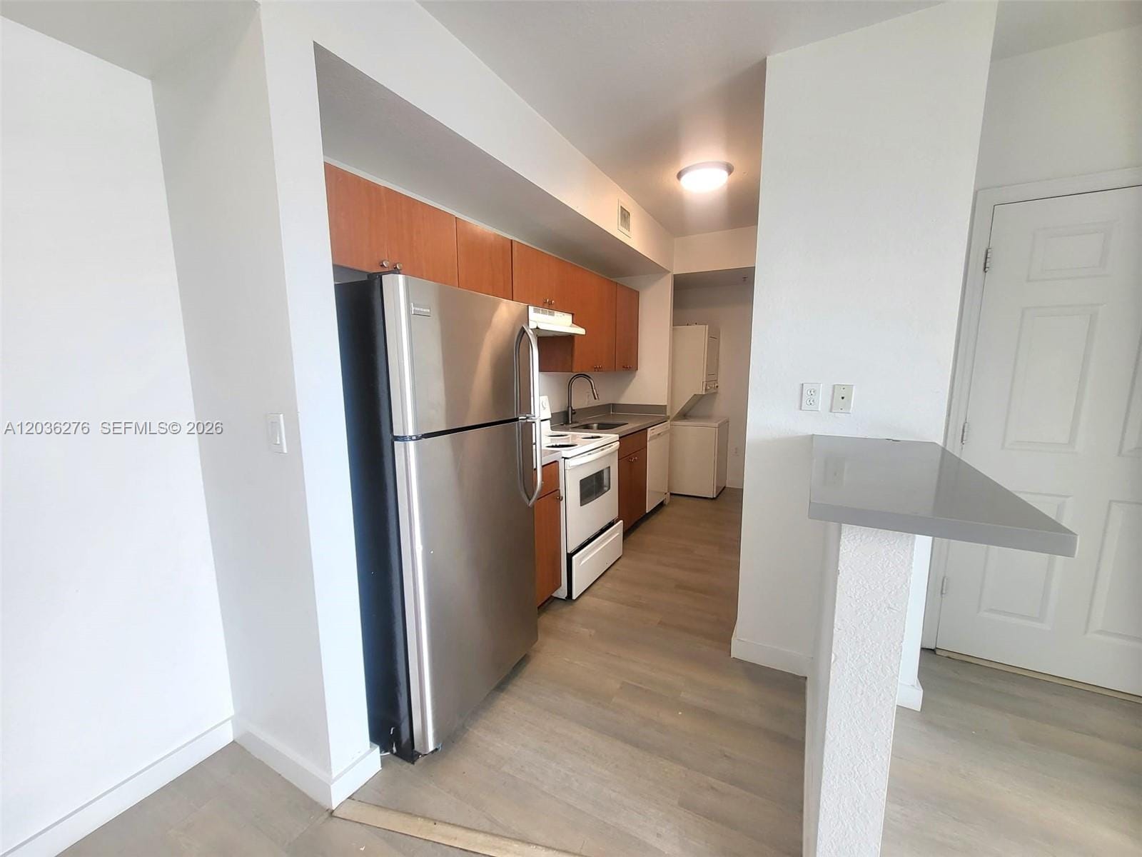 120 SW 8th Avenue 703, Miami, FL 33130 photo 3