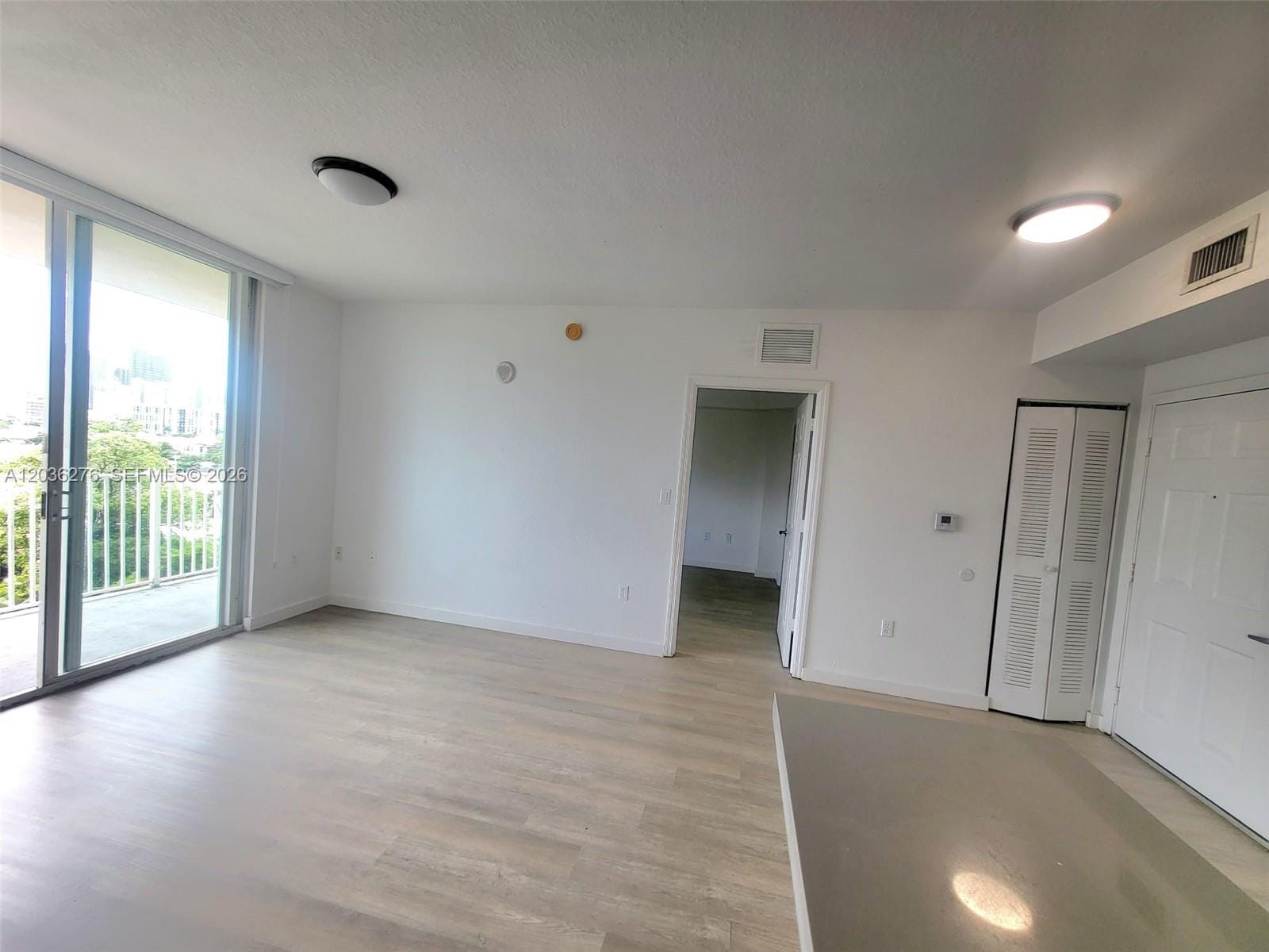 120 SW 8th Avenue 703, Miami, FL 33130 photo 4