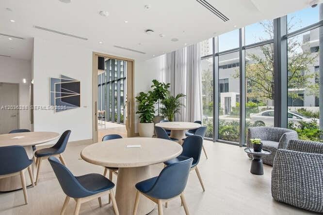 3015 S Ysabella 2304 2304 — photo 7