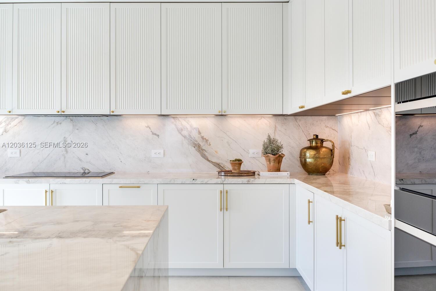 3015 S Ysabella 904 — photo 10