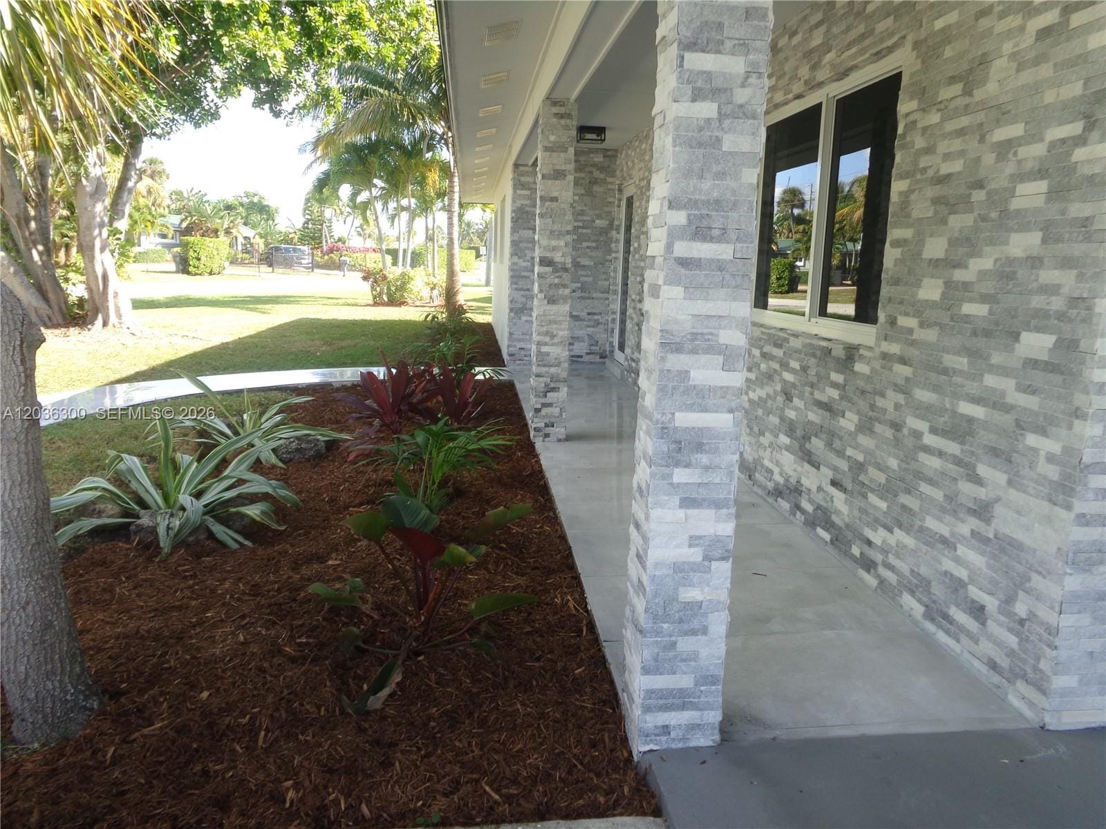 1565 N Thumb Point Drive, Fort Pierce, FL 34949 photo 5